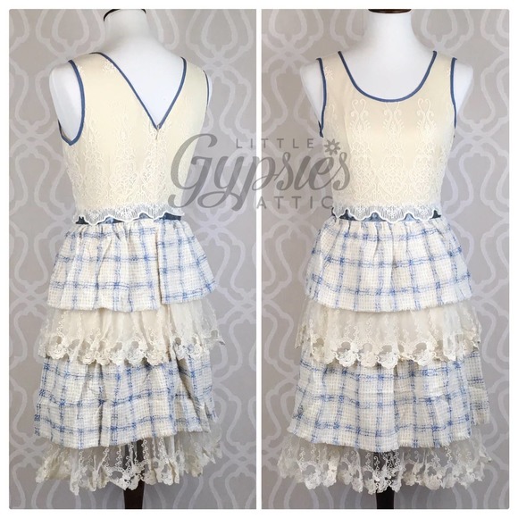 Ryu Farmhouse Country Cottage Midi Dress - Picture 4 of 9